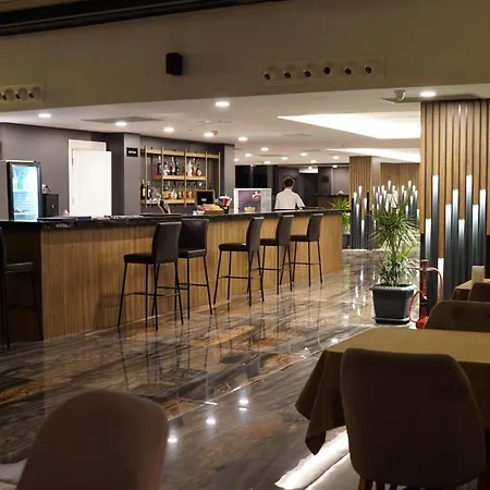 Point Beach&spa فندق 5*