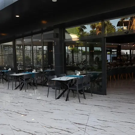 Ξενοδοχείο City Point Beach&spa 5*