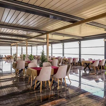 מלון City Point Beach&spa 5*