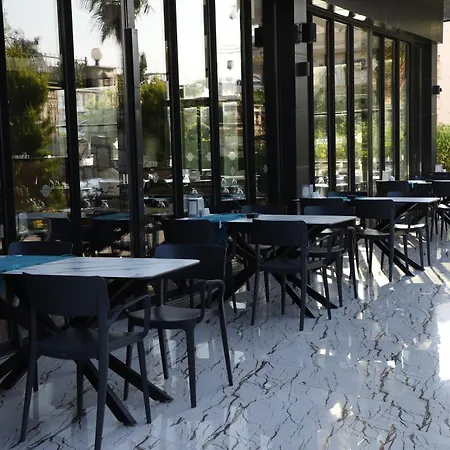 City Point Beach&spa מלון 5*
